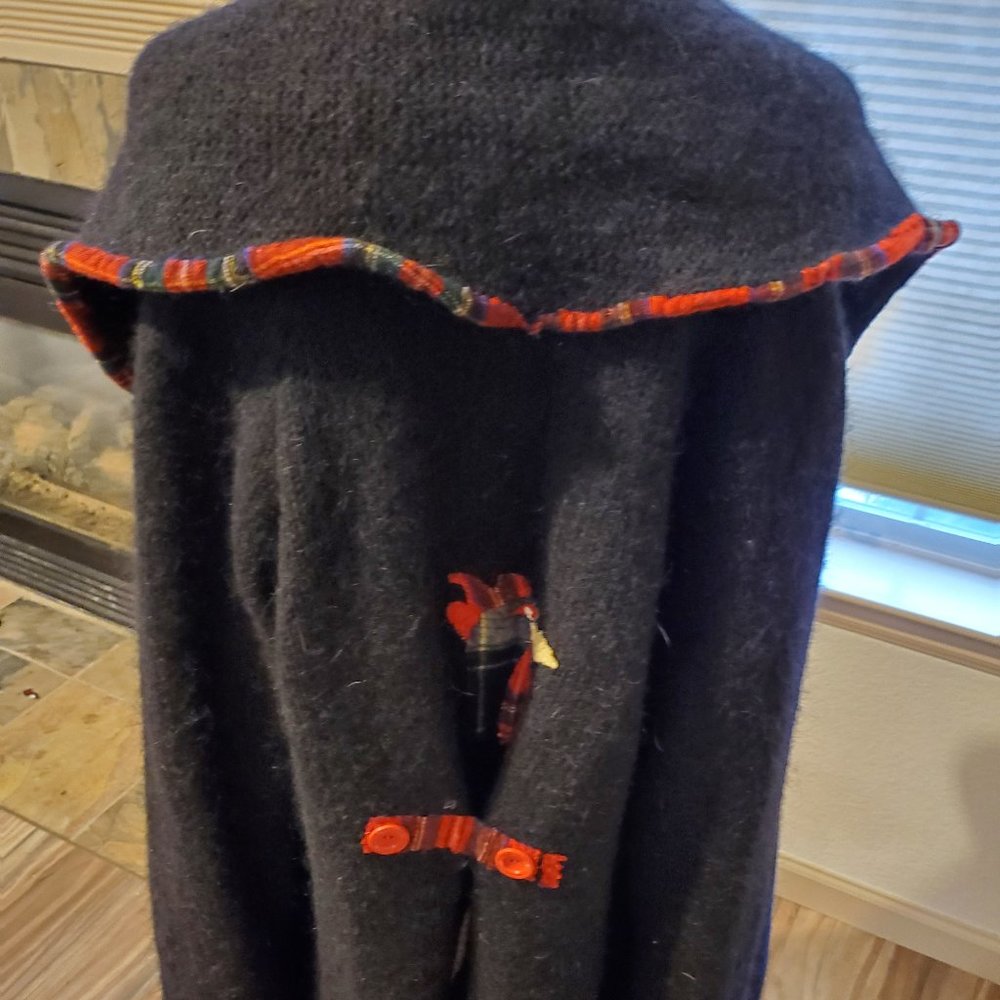 Funky, upcycled ROOSTER sweater - Picture 3 of 6